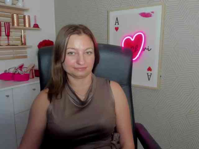 Model: angelaLove13
