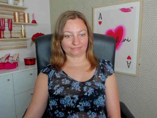angelaLove13 webcam