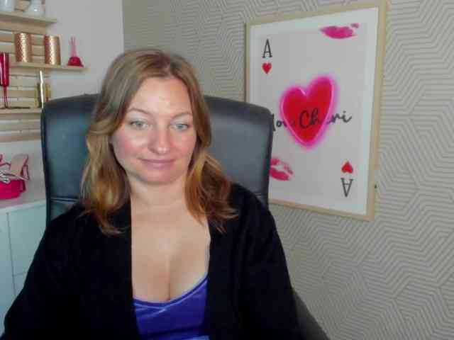 angelaLove13 webcam