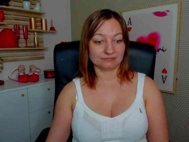 angelaLove13 webcam