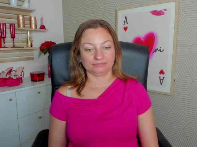angelaLove13 webcam
