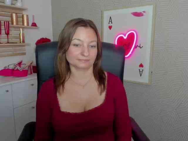 angelaLove13 webcam