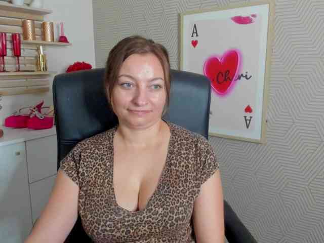 angelaLove13 webcam