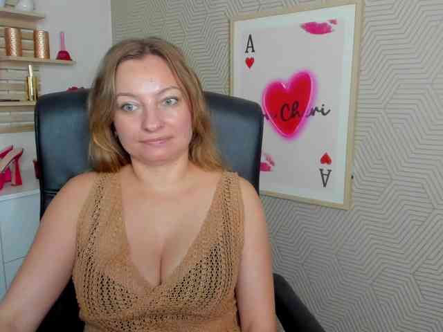 Model: angelaLove13