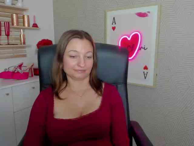 angelaLove13 webcam