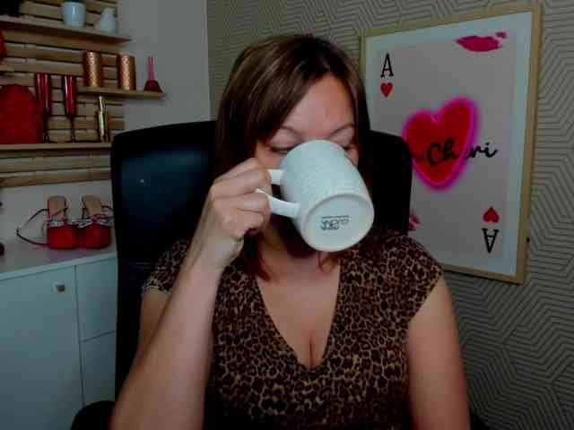 Model: angelaLove13
