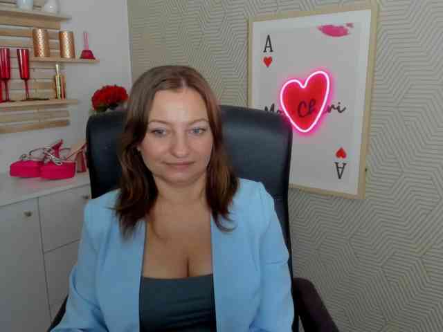angelaLove13