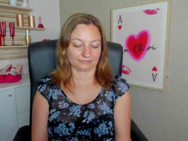 angelaLove13 webcam