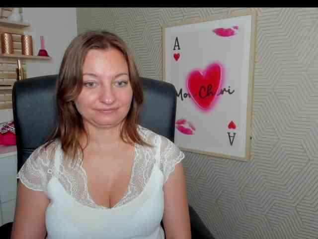 angelaLove13 webcam