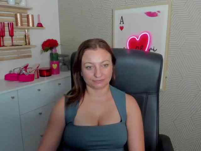 angelaLove13