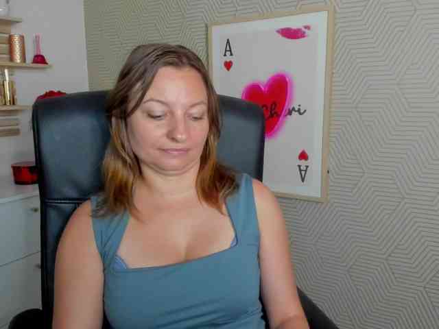 angelaLove13 webcam