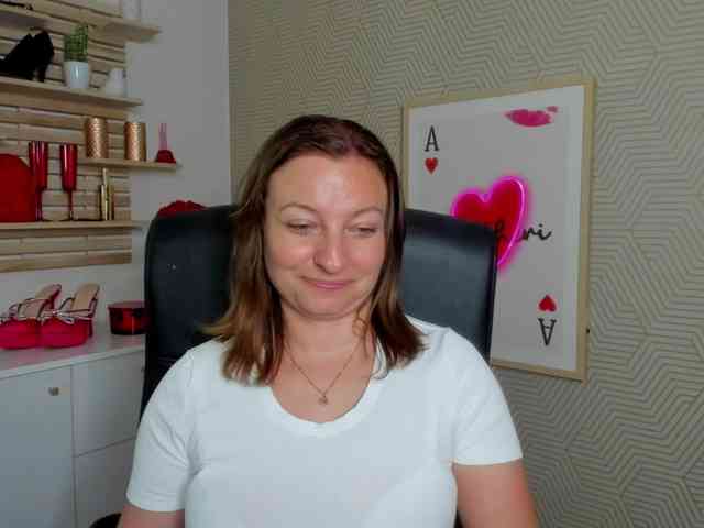angelaLove13 webcam