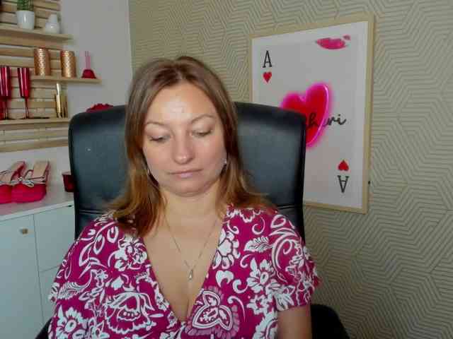 angelaLove13 webcam
