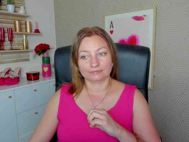 angelaLove13 webcam
