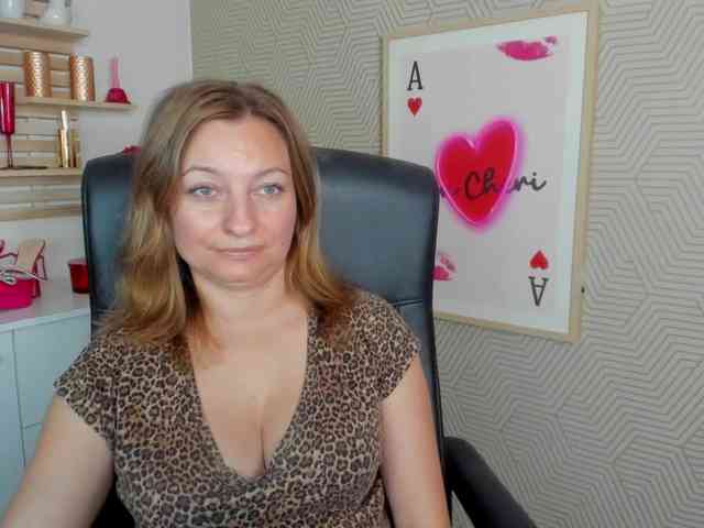 angelaLove13 webcam