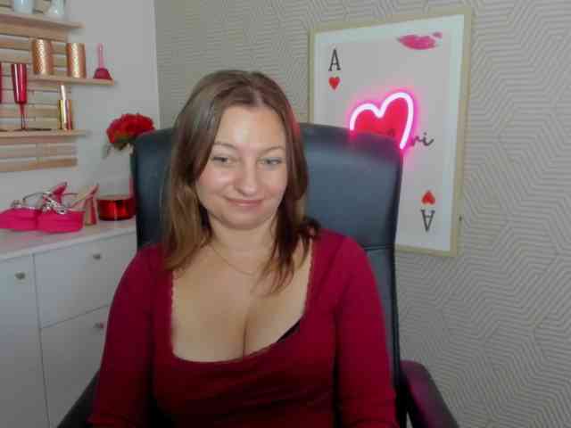 angelaLove13 webcam