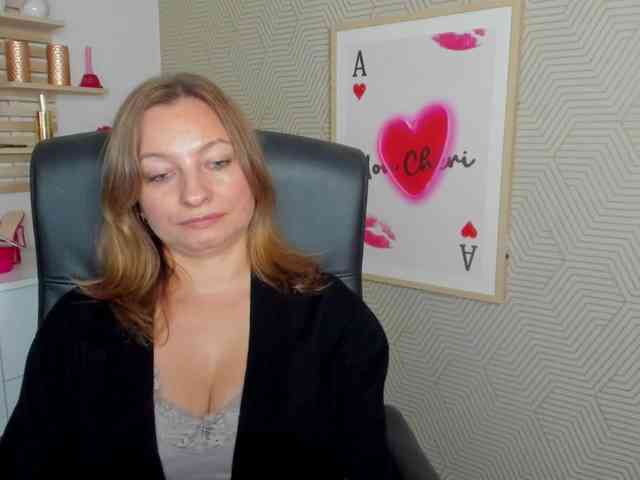 Model: angelaLove13