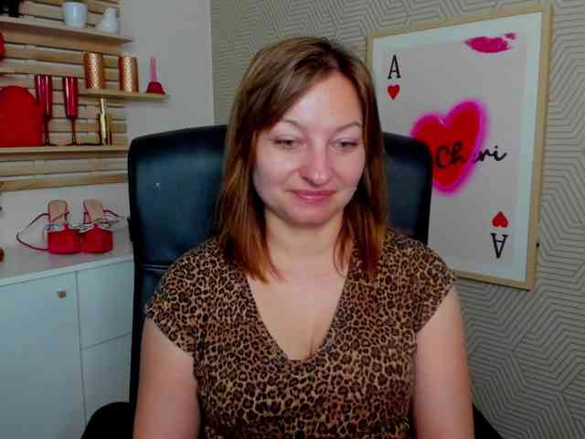 angelaLove13 webcam