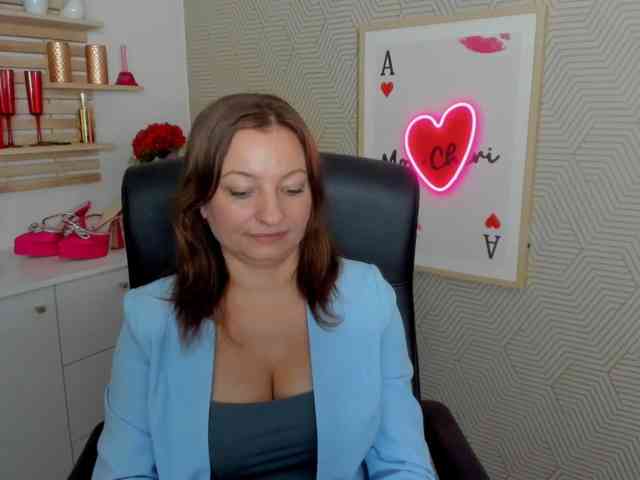 AngelaLove13