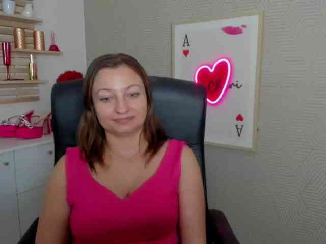 angelaLove13 webcam