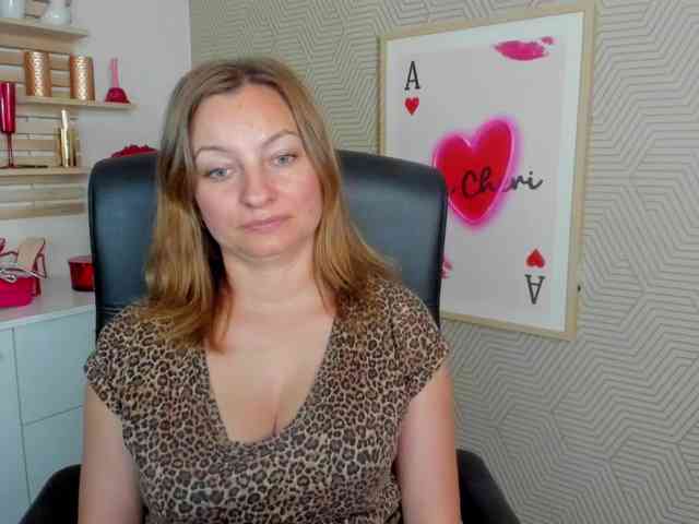 angelaLove13 webcam