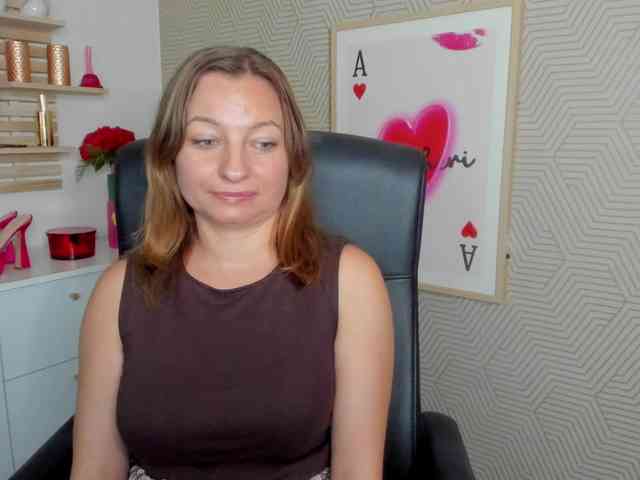 Model: angelaLove13