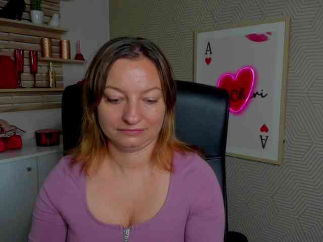 Model: angelaLove13