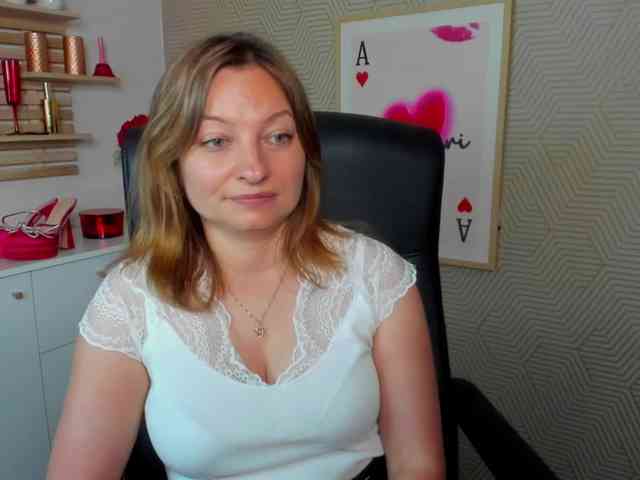 angelaLove13
