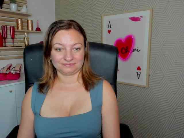 angelaLove13 webcam