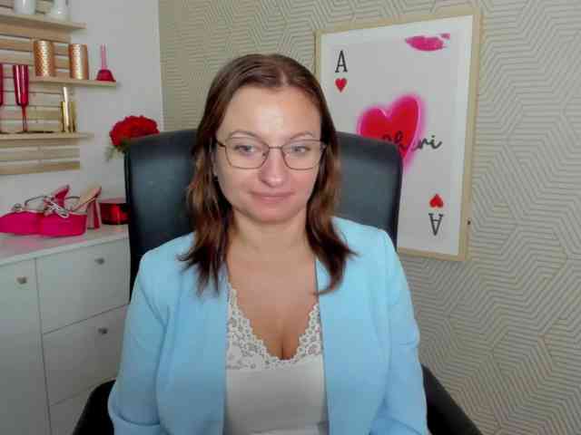 angelaLove13 webcam