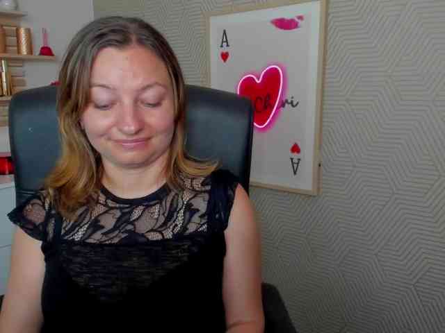 angelaLove13 webcam