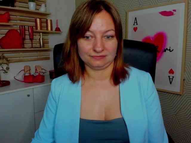 angelaLove13 webcam