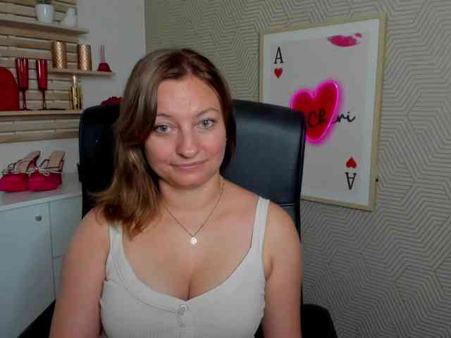 angelaLove13 webcam