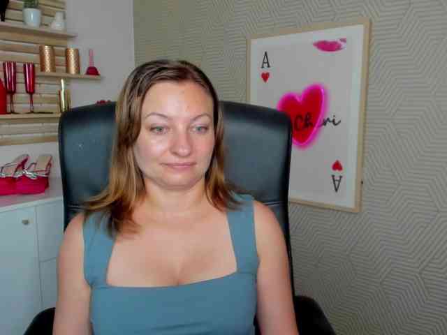 angelaLove13 webcam