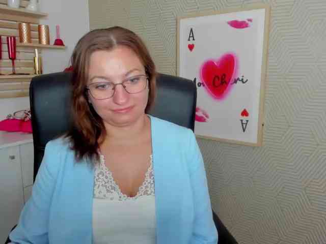 angelaLove13 webcam