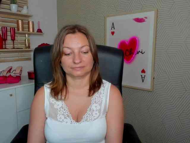 angelaLove13 webcam