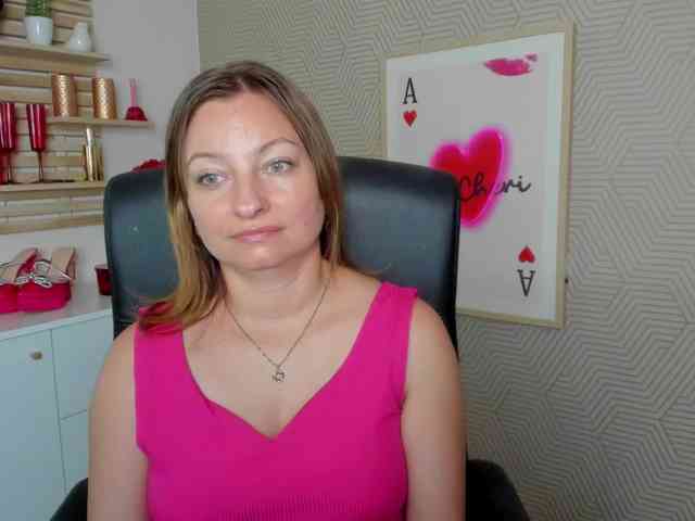 angelaLove13 webcam