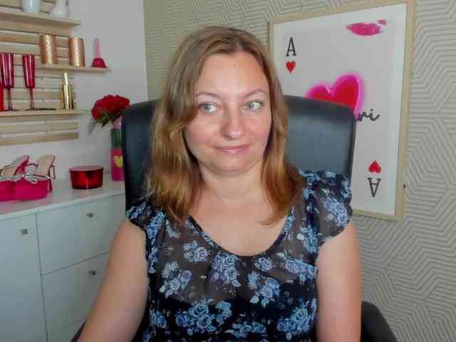 Model: angelaLove13