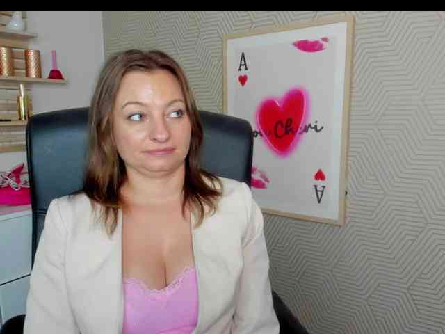 Model: angelaLove13