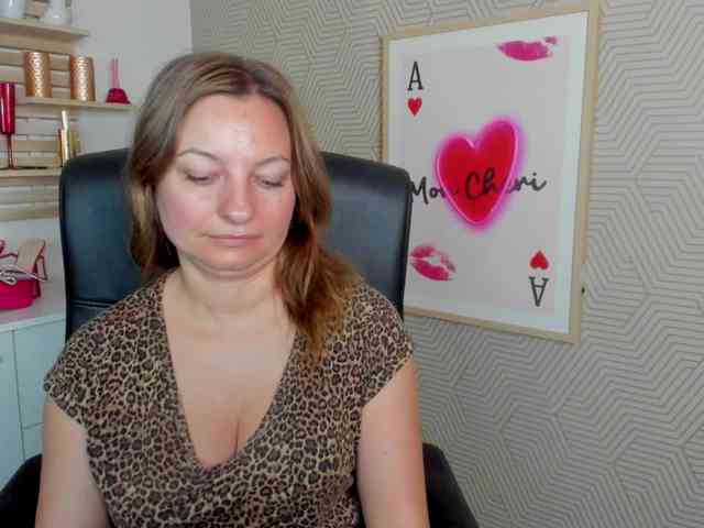 angelaLove13 webcam