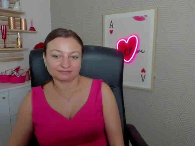 angelaLove13 webcam