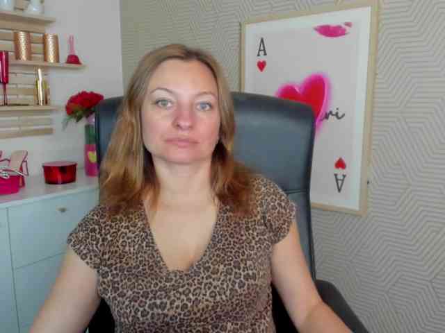 Model: angelaLove13