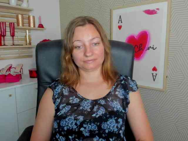 angelaLove13 webcam