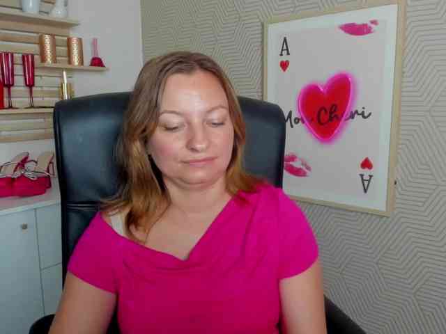 angelaLove13 webcam