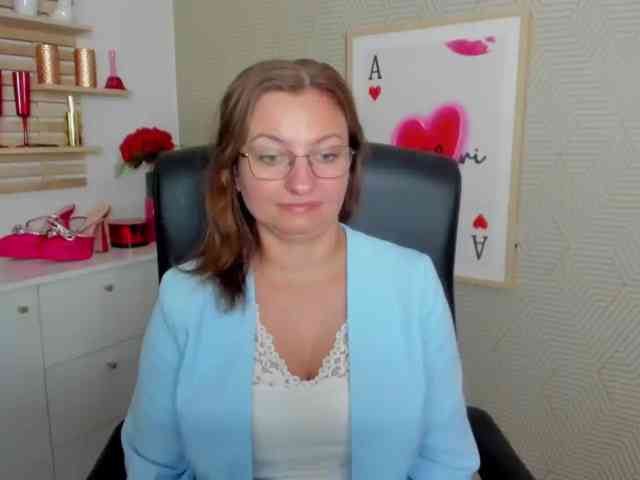 angelaLove13 webcam