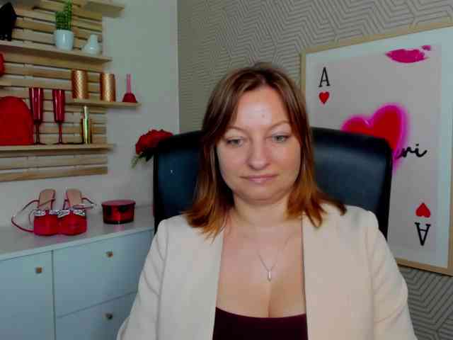 angelaLove13 webcam