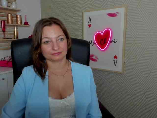 angelaLove13