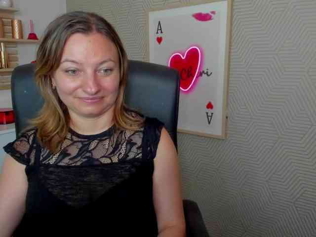 angelaLove13 webcam