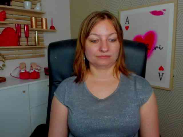 Model: angelaLove13