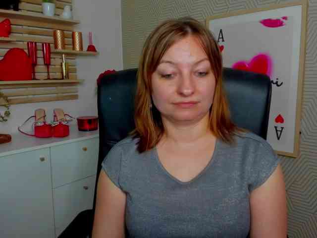 angelaLove13 webcam